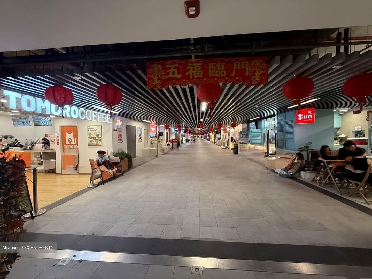 Club Street (D1), Retail #540173041